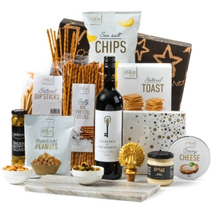 Dienblad kerstpakket vol heerlijke hapjes om van te genieten