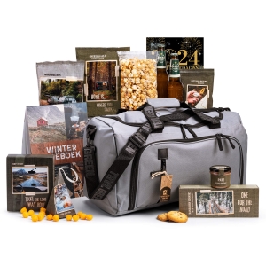 Kerstpakket weekendtas met heerlijke snacks bestellen