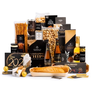 Ovenschaal kerstpakket met extra snacks om samen van te genieten Ovenschaal kerstpakket met extra snacks om samen van te genieten