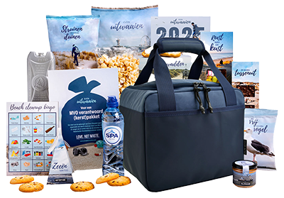 Eindejaarsgeschenken in strand kerstpakket thema met koeltas